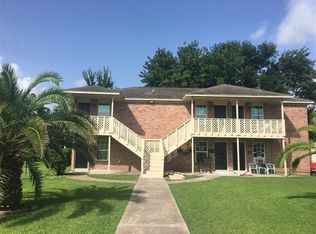 704 Avenue B, La Marque, TX 77568