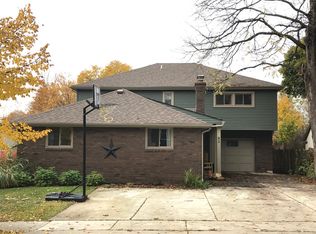 62 Buffalo St, Clarkston, MI 48346