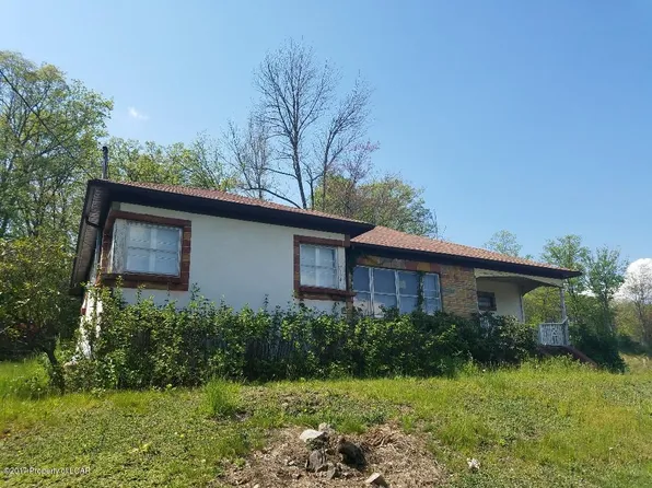 197 S Mountain Blvd, Mountain Top, PA 18707