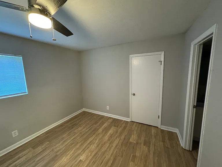 1901 Morehead Ave #3 — Photo 5