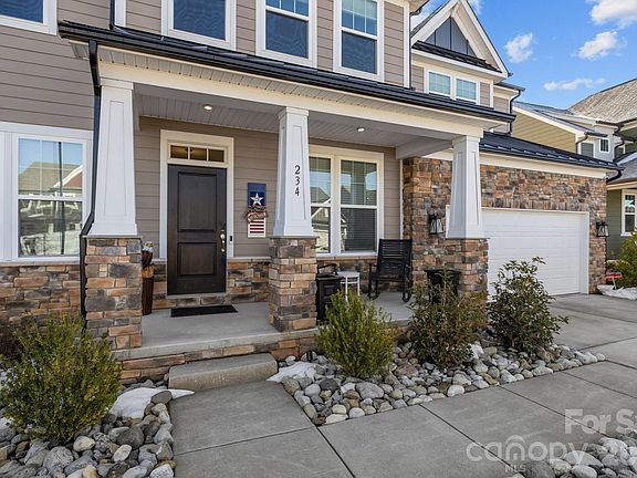 3rd image of 234 Boxelder Rd