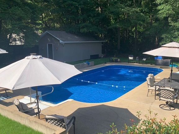 2nd image of 108 Sturbridge Dr
