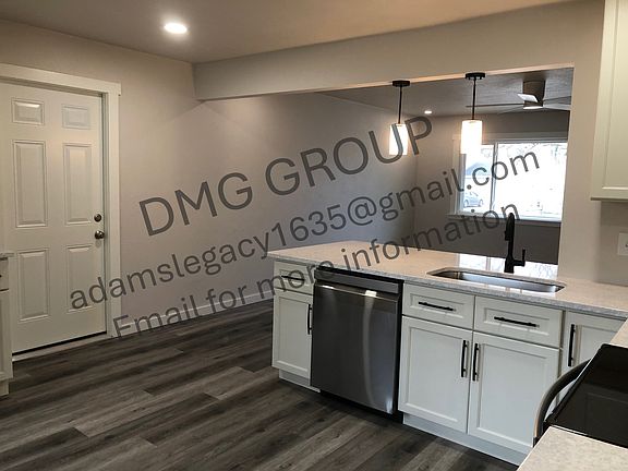 Open concept eat in kitchen