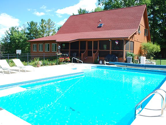 Pool & Deck area