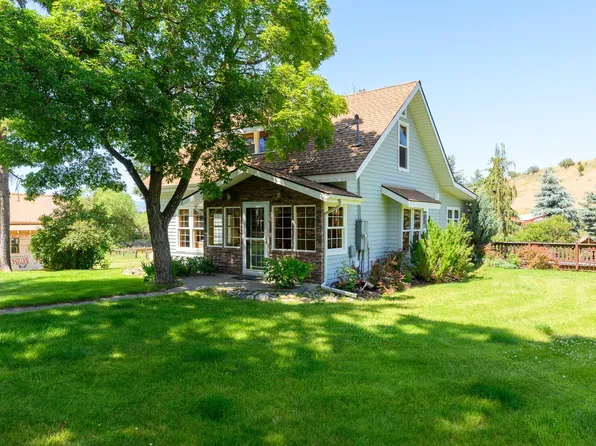 711 Spring St, Eureka, MT 59917