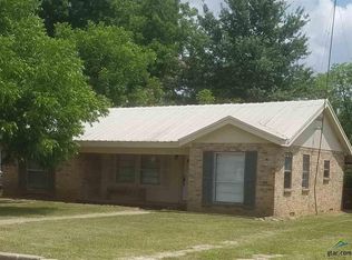 1011 Alameda Dr, Jacksonville, TX 75766