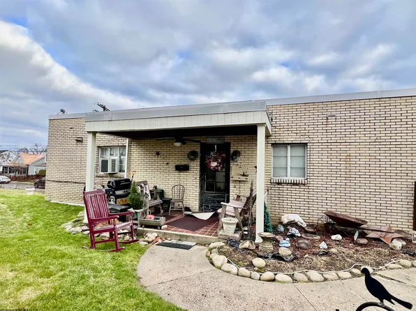 737 Gaston Ave, Fairmont, WV 26554