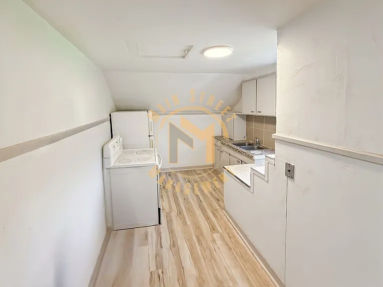 354 Nicolet Blvd — Photo 6