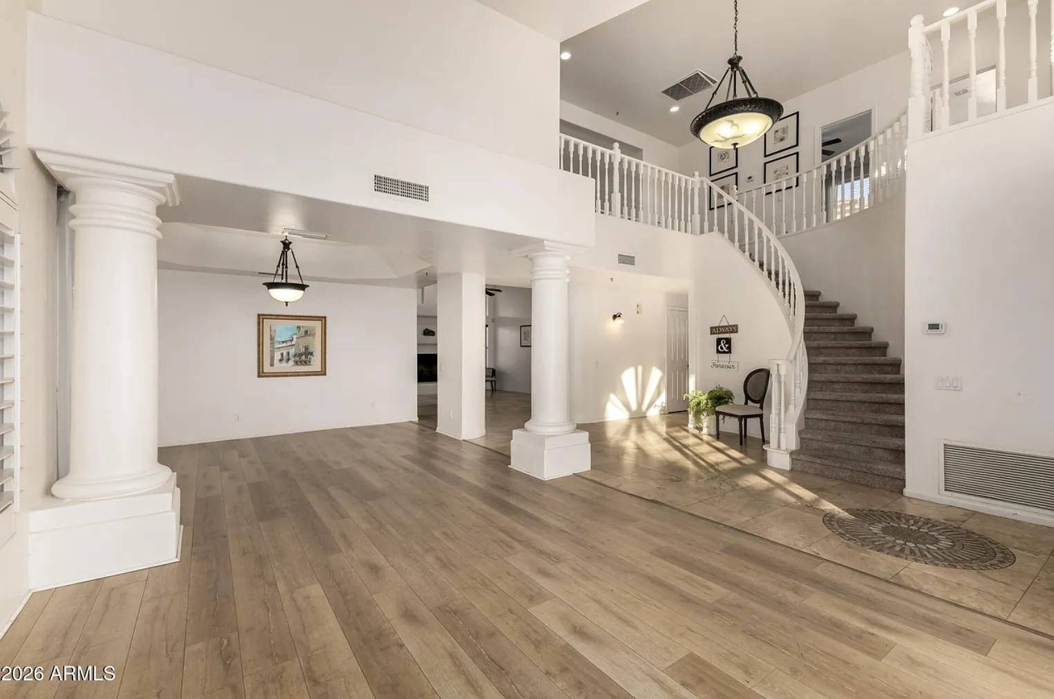 5 bed, 3253 sqft, $8,200 — Photo 4