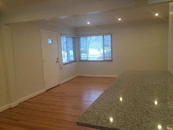 Open floor plan, hardwood throughout