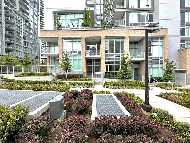 13350 Central Ave #5 — Photo 1