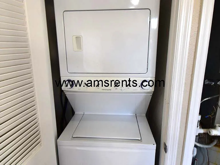 4601 Yellowgold Rd W #8-102 — Photo 8