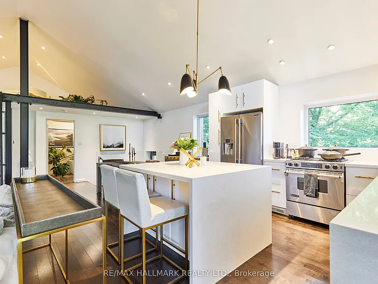72 Sunnypoint Cres — Photo 17