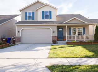 3734 E Royal Troon Dr, Eagle Mountain, UT 84005