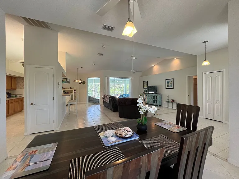 17146 Marydale Rd — Photo 11