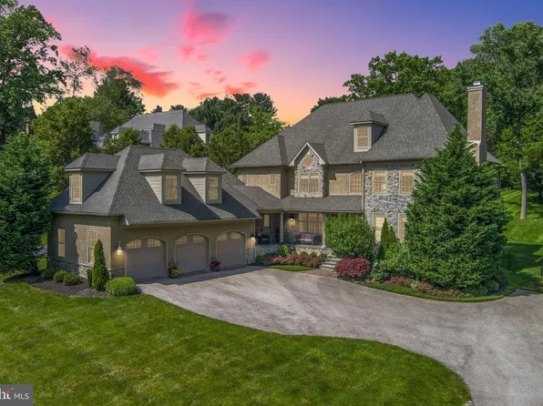 824 Vauclain Rd, Bryn Mawr, PA 19010