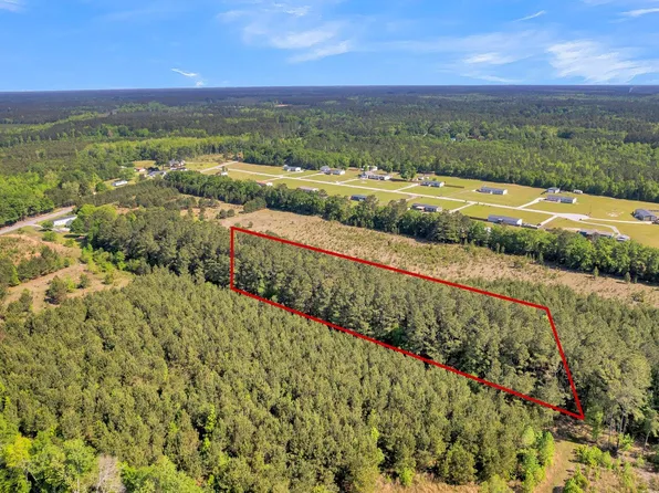 2 Poplar St, Ridgeville, SC 29472