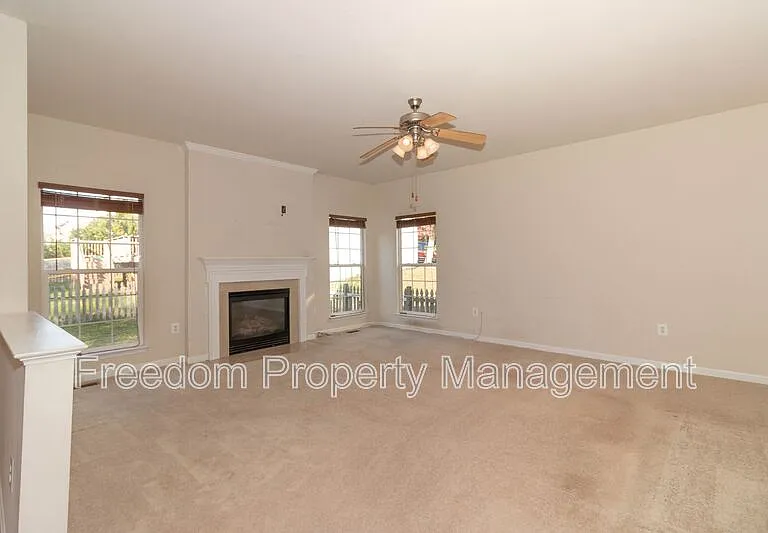 6758 Sutton Oaks Way — Photo 30