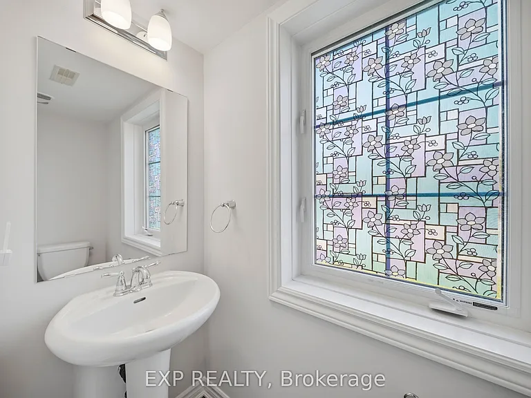 429 Rosingdale St — Photo 3