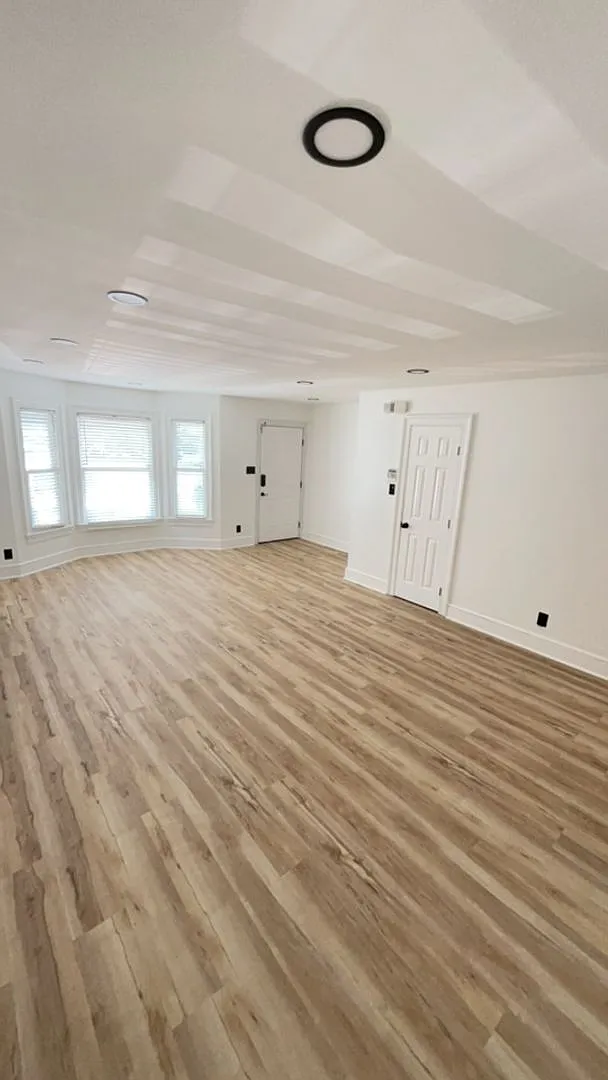 6501 Habersham St — Photo 4