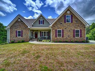 498 Stables Loop, Blairsville, GA 30512