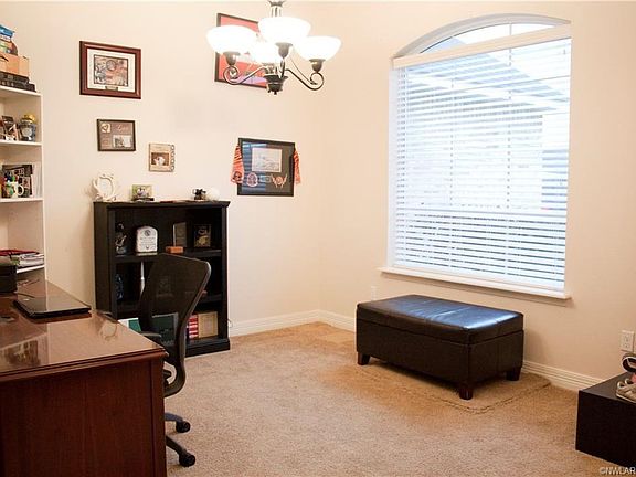 2nd image of 500 Linnhurst Dr