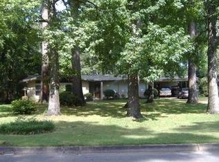 1402 Hiawatha Dr, Dothan, AL 36303