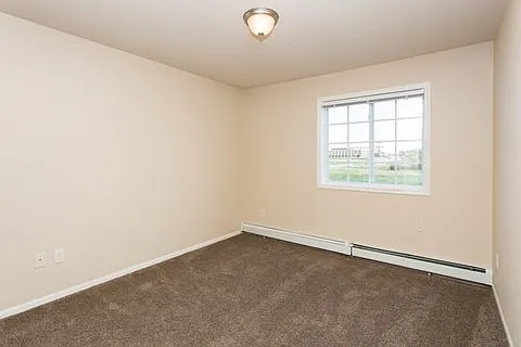 Jefferson Creek Apartments — Photo 9