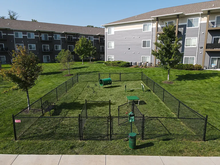 The Oaks at Lakeview — Photo 17
