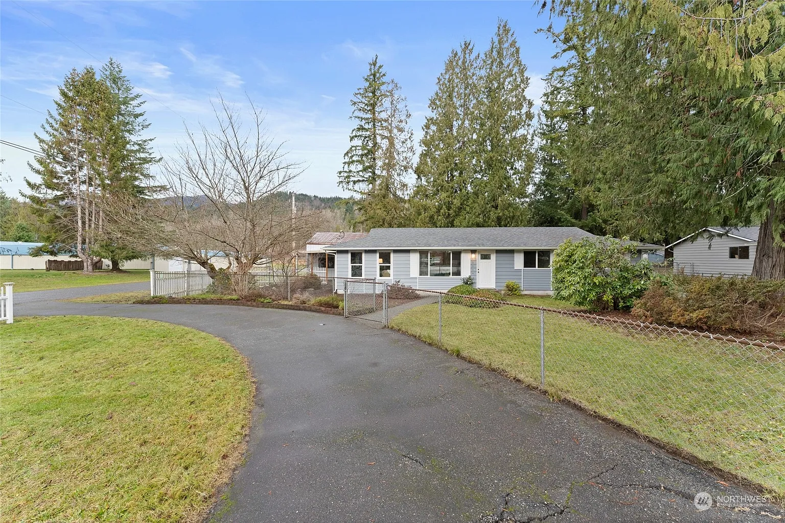 45159 Cedar Street photo 1