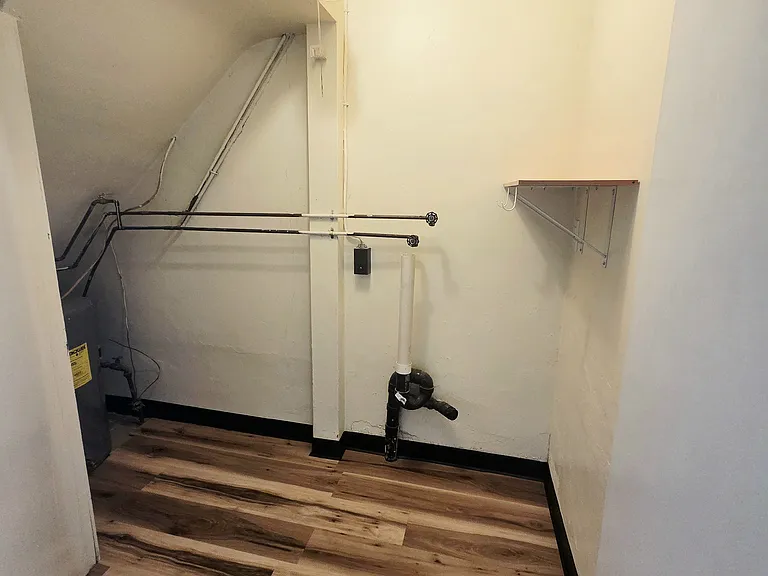 564 Caddy Dr — Photo 15