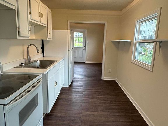 4th image of 1609 Lawson Ave