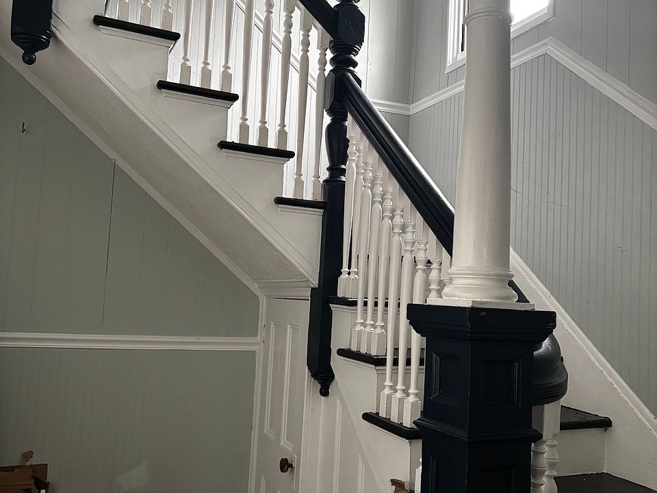 1st image of 244-246 Vine St #1