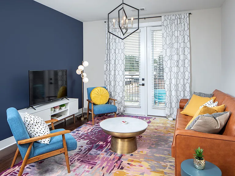 The Local Sugar Hill Apartments — Photo 10