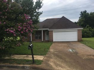 4300 Bishop Hills Dr, Memphis, TN 38128