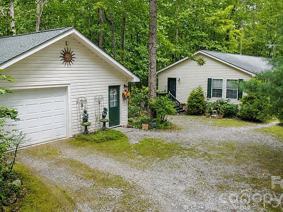 2nd image of 253 Royalwood Dr
