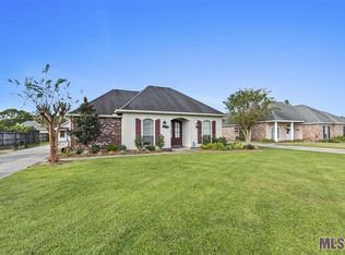 16283 Megan Ln, Prairieville, LA 70769