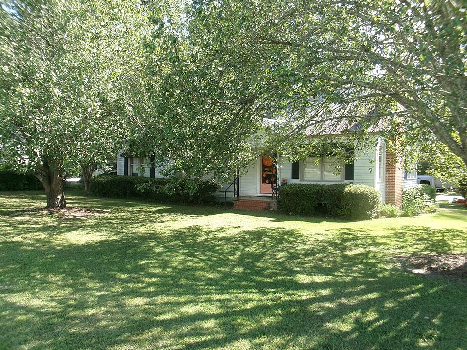 1st image of 1012 S Dogwood Dr