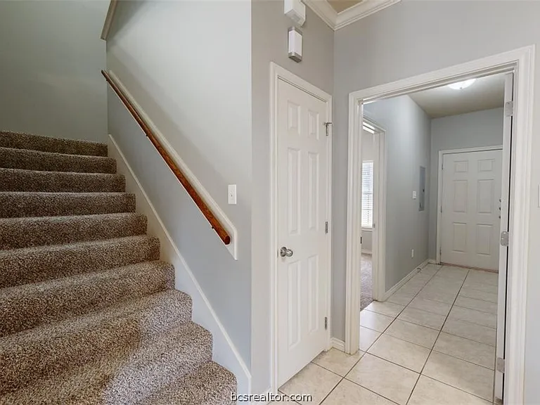 211 Forest Dr #C — Photo 9