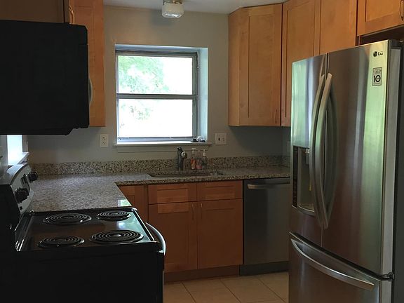 2nd image of 2306 Whitcomb Pl