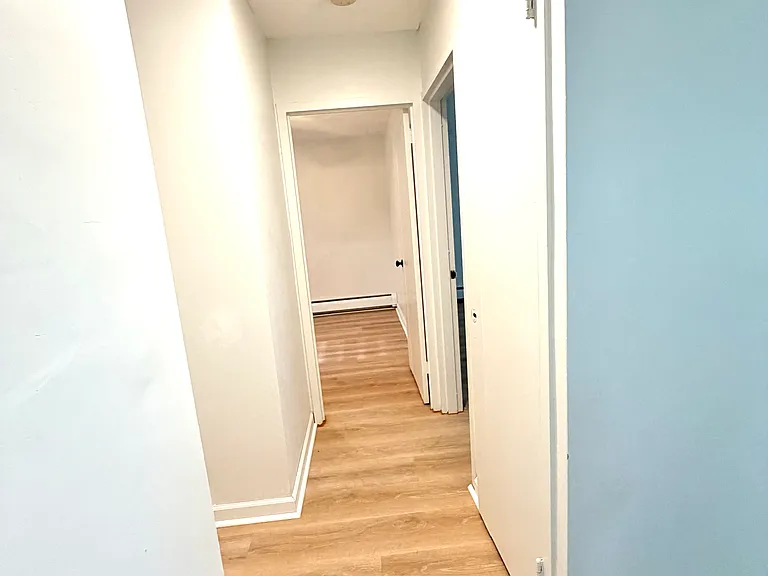 33 Campus Dr N — Photo 15