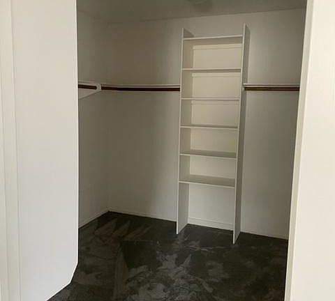 4th image of 621 E Magnolia Blvd #12