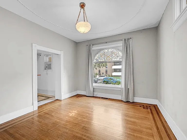 2125 E 13th Ave — Photo 24