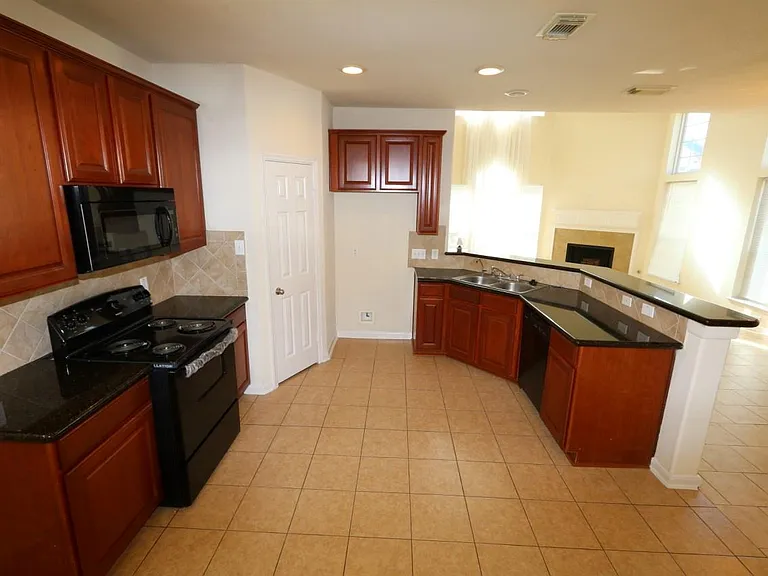7555 Autumn Sun Dr — Photo 5