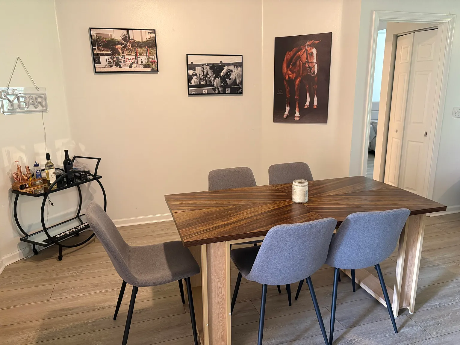 3 bed, 2.0 bath, 1479 sqft, $3,000 — Photo 2