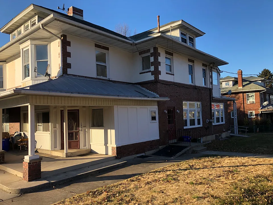 1337 Perry St #2