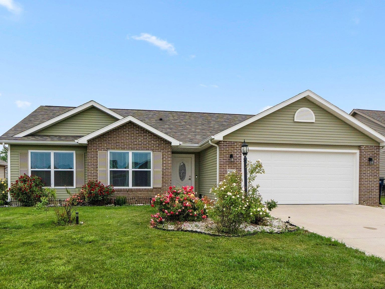 2082 Hemlock Ln, Warsaw, IN 46580 | Zillow