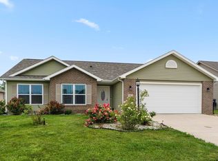 2082 Hemlock Ln, Warsaw, IN 46580