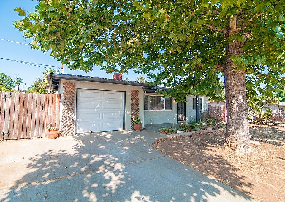 1st image of 1018 S Citrus Ave