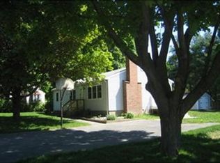 7 Hawthorne Rd, Newburyport, MA 01950
